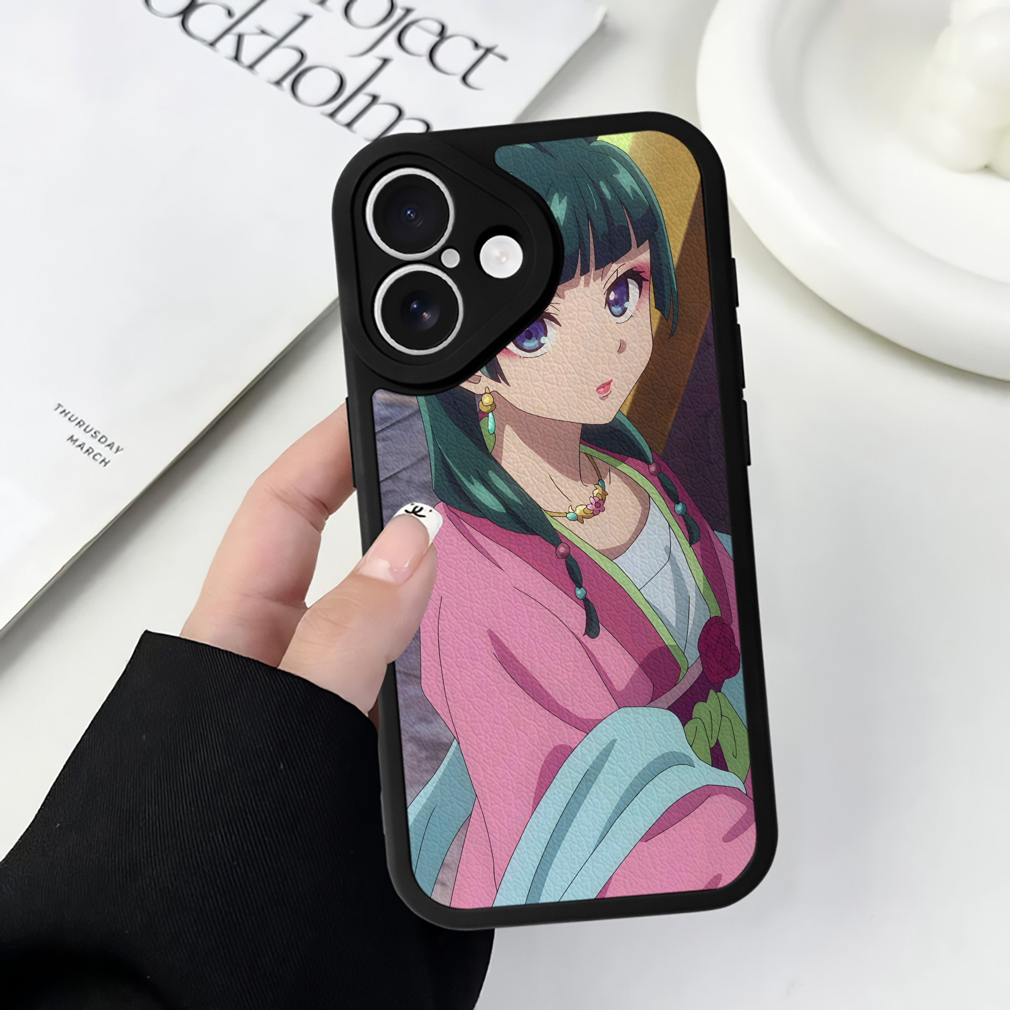 薬屋のひとりごと The Apothecary Diaries 【iPhone 16シリーズ対応】シリコンスマホケース（レザー調） 材質：シリコン